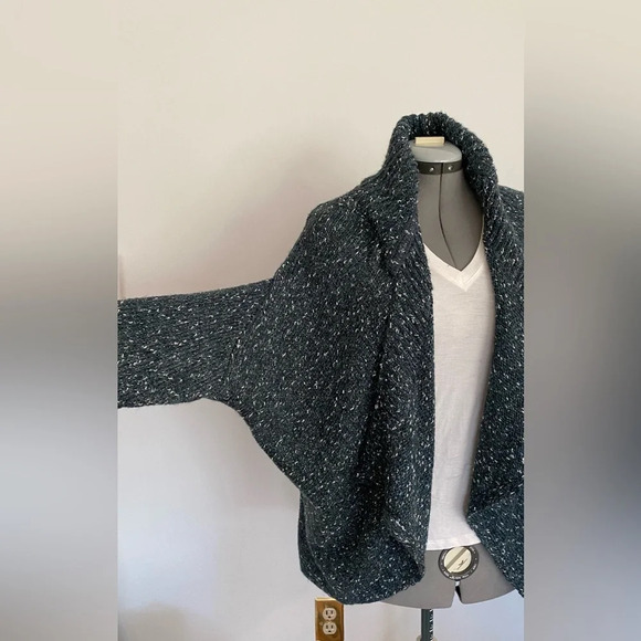 NWT Lane Bryant Wear-2-Ways Cardigan Sweater Size 18/20 - Picture 4 of 12